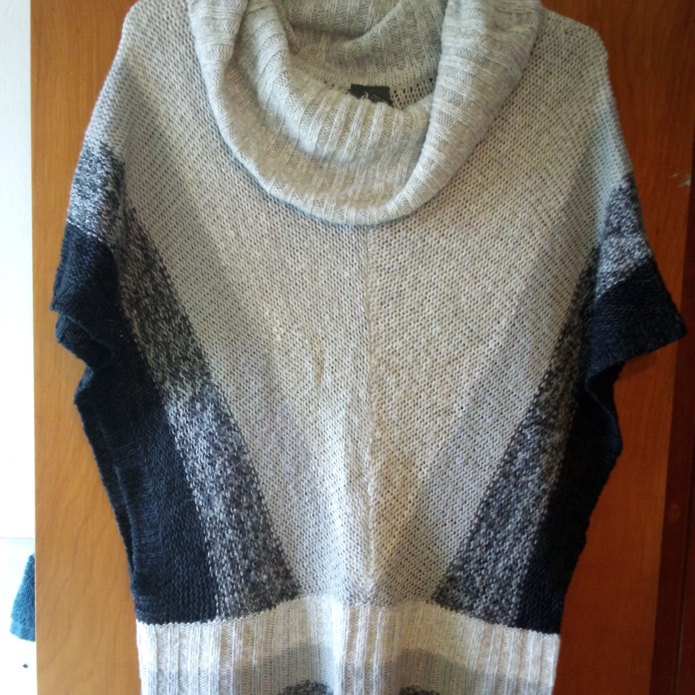 Dots Gray and Black Cowl Neck Sweater with Relaxed Fit